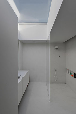 guedes-cruz-arquitectos-wall-house-24