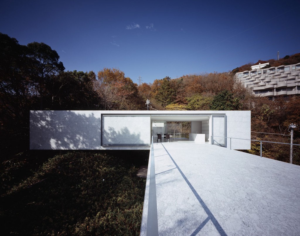 Na plusie. Mount Fuji Architects Studio: Plus (#72).